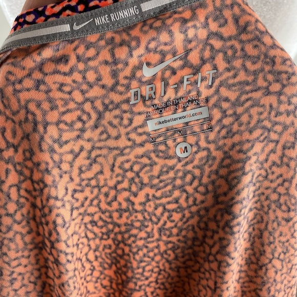 Nike Running Orange Micro Graphic Leopard Long Sleeve Athleisure Top size Medium - Picture 3 of 11